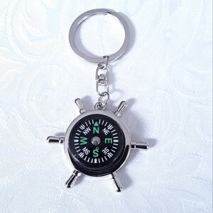 NWOT Faux Compass Key Chain